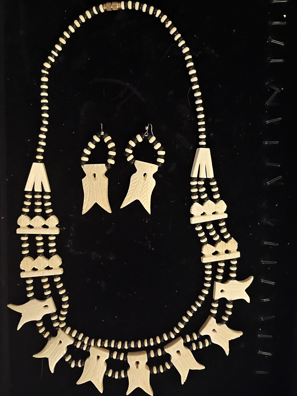 Cream Beaded Fish Pendant Necklace with Matching Earrings